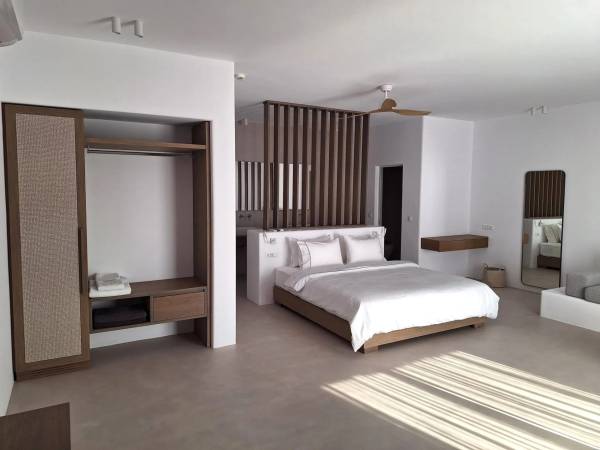 Grand Suite 7 with Sea View Grand Suite 7 with Sea View